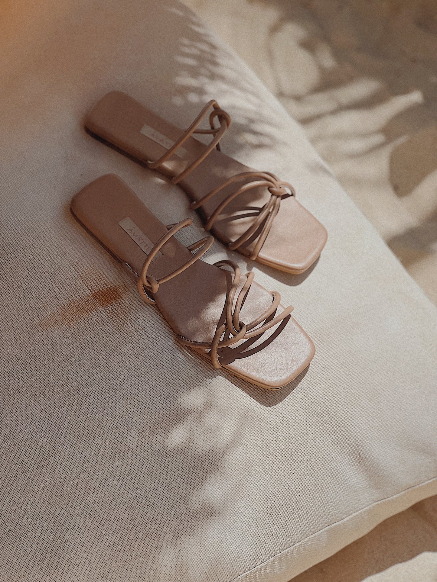 Sandalias Almendra Serena