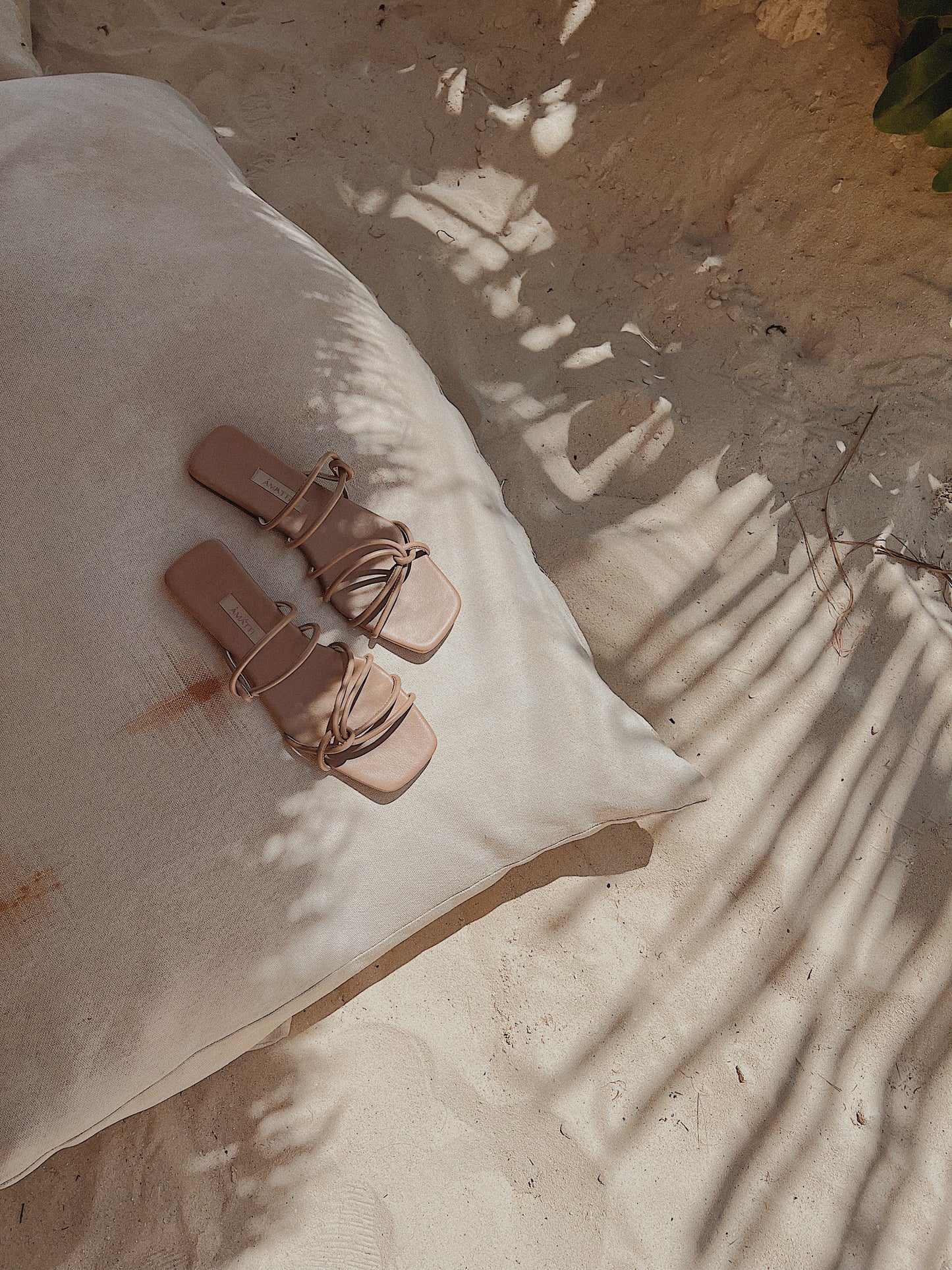 Sandalias Almendra Serena